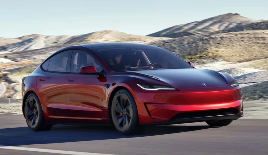 Tesla Model 3 — електромобіль нового покоління